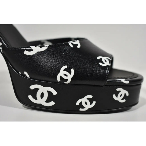 Chanel 22S Black White Lambskin CC Logo Platform Strap Block Heel Sandal 39 - Picture 4 of 12